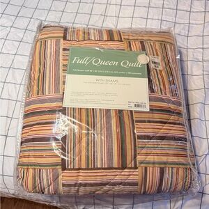 Multicolor Striped Comforter Set